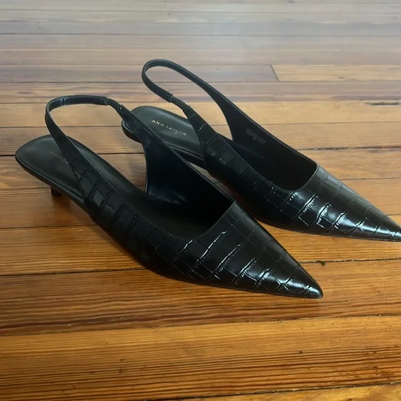 Ann Taylor Elegant Black Croc Embossed Leather Pointy Toe Slingback Heels - 9 - Picture 2 of 10